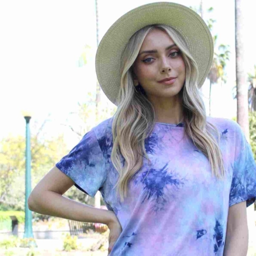 NIP Women's Short Sleeves Crew Neck Tie Dye Crop Tee - Picture 2 of 4